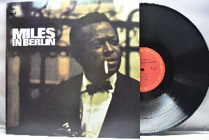 Miles Davis [마일스 데이비스] – Miles In Berlin - 중고 수입 오리지널 아날로그 LP